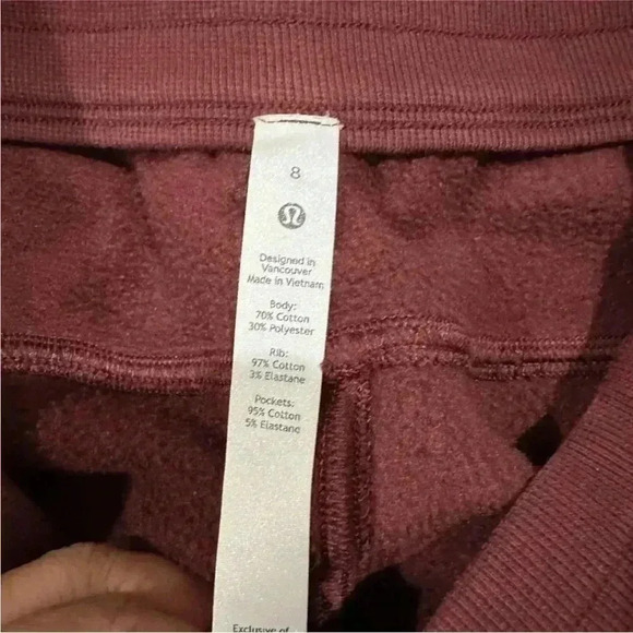 - Lululemon Scuba HR
Jogger Fleece Full Length 28", Red Merlot, - Picture 10 of 14